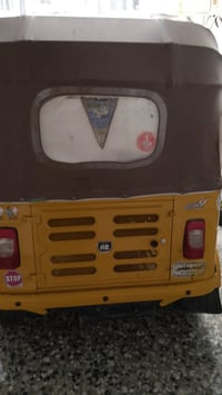 تكتك 20للبيع نضيفه منطقه البلديات مكلف للنشر 07732324772