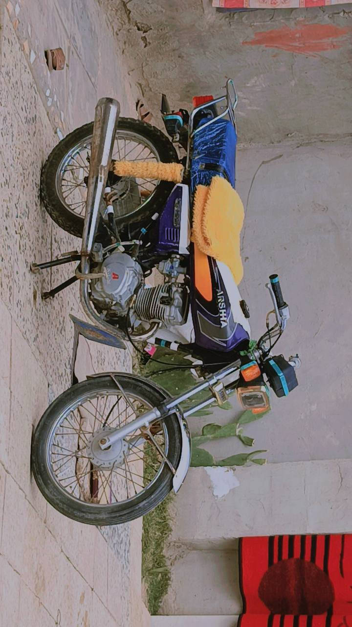 هاذه المقطع توضيح لكهربايات +دبل اشاره رماش عداد يشتغل كامله
الدراجه كلك 
شوفت عينك
السعر 400وبيه مجال قليل


**إذا كنت صاحب هذا الإعلان وتريد حذفه لأي سبب، رجاءا أرسل رسالة إلى الدعم الفني**