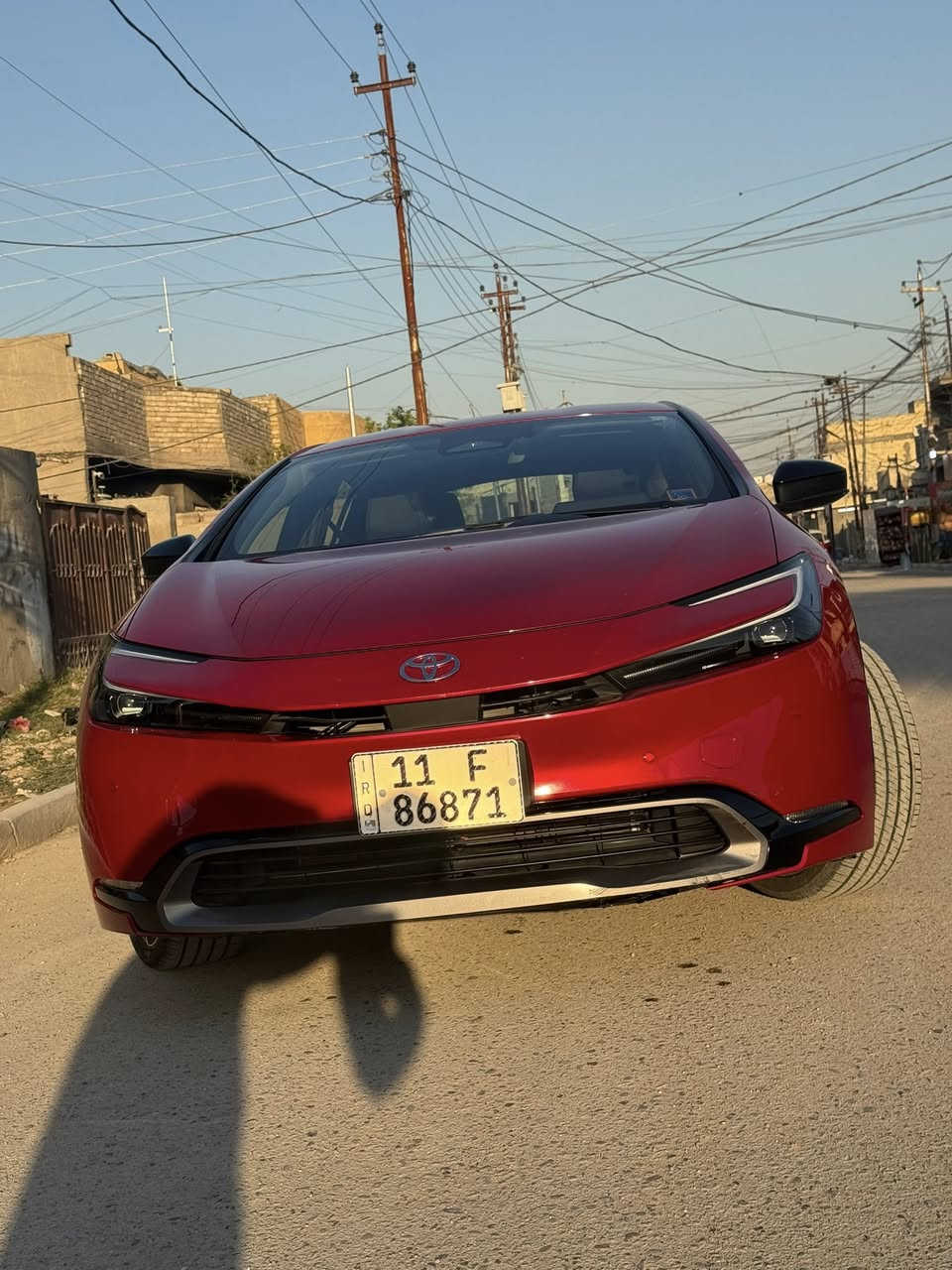 السلام عليكم
Toyota || prius 2025
تويوتا بريوس 2025 هايبرد (كهرباء+بنزين) 
سياره كامله من كلشي مابيها اي نقص 
-ماشيه 10000 بس يعني زيروو بمعنى الكلمه
-خارج السياره نضيف جداً
-داخل نضيف جداً
-محرك 4سلندر 2000 توربو
تفويله وحده تمشيك حوالي 900km كيلومتر
-مثبت سرعة ذكي
• نظام الحفاظ على المسار
 • مكابح طوارئ تلقائية
 • كشف المشاة
 • تحذير النقطة العمياء
- تحتوي على 5 انضمة قياده
-رادارات 360 درجه
-كاميرا خلفيه
-رادار امامي+كاميرا اماميه
-كشنات جلد+كشنات تدفئه 
-كشن السايق كهربائي
-تايرات جديده
-5راكب
و بعد هوااي مواصفات بالسياره و السياره نضيفه بمعنى الكلمه 
اذا تريد تعرف بقية المواصفات اتصل و بيك خير و تدلل 
-السعر—-190 ورقه وبيها مجال مكان السياره بغداد الزعفرانيه 
-***********
