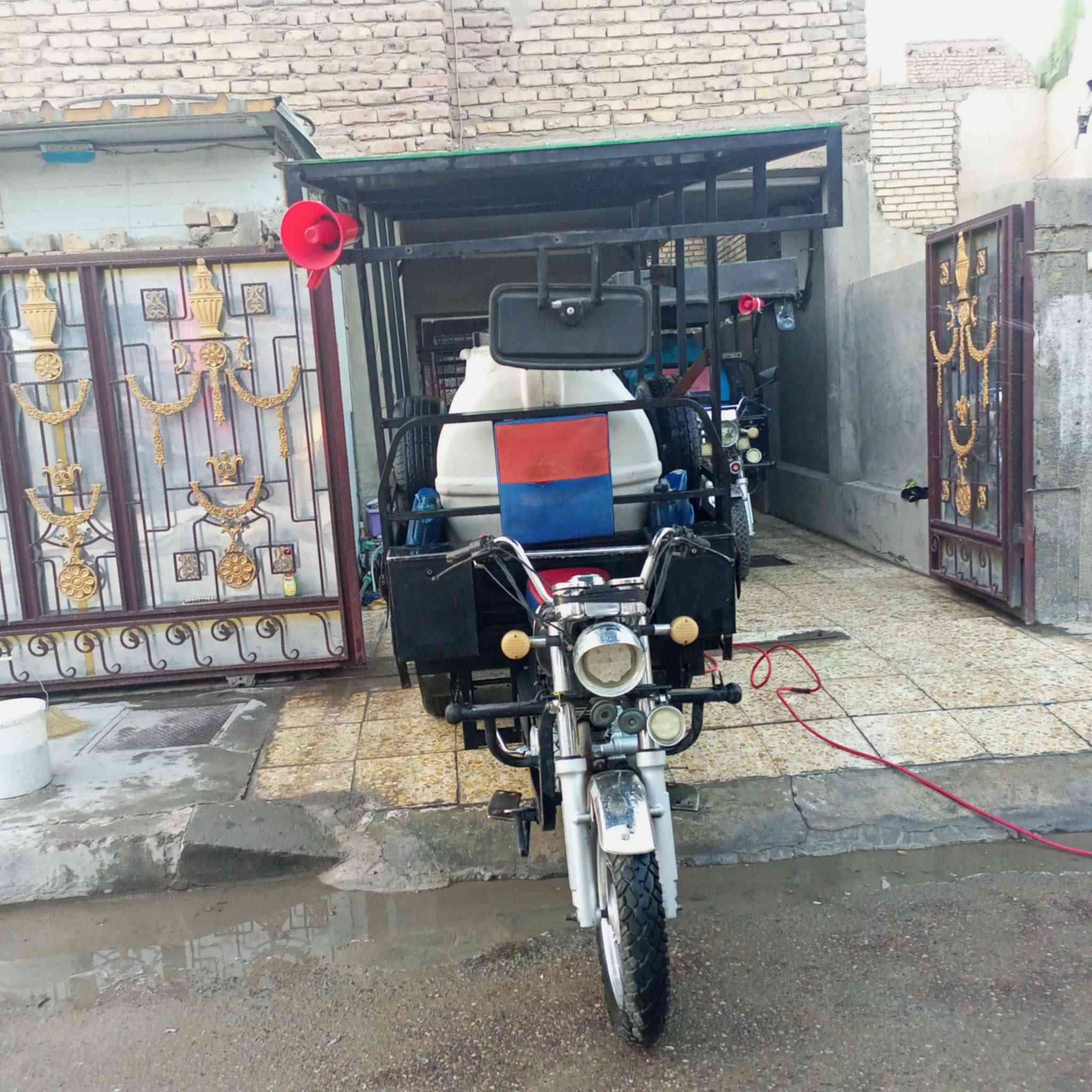 السلام عليكم ستوته كامله هي والقمريه والتانكي (السعر1600)وبيهاا مجال للستفسار على هذا الرقم(***********)
