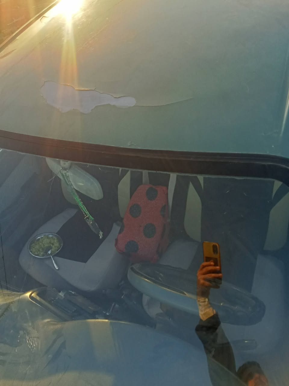 سلام  عليكم لبيع سيارة***********
