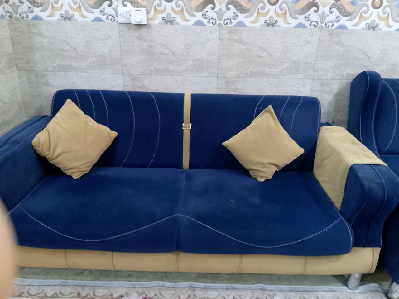 تخم ٨ مقاعد للبيع نضيف اي ضرر مابي السعر ٣٢٥ وبي مجال بسيط


**إذا كنت صاحب هذا الإعلان وتريد حذفه لأي سبب، رجاءا أرسل رسالة إلى الدعم الفني**