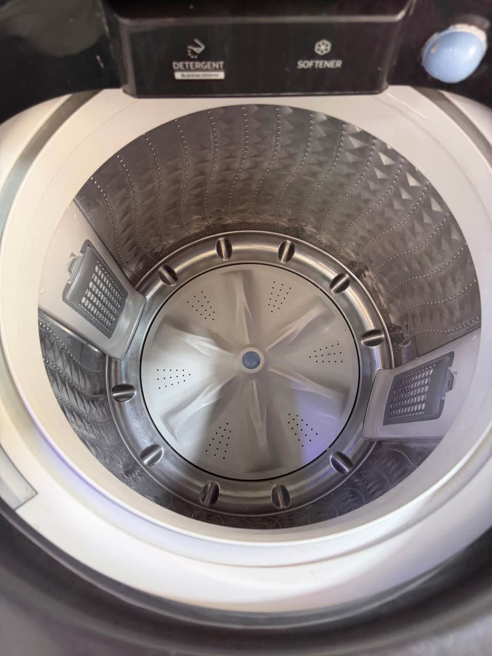 ✨ Samsung EcoBubble Washing Machine – Excellent Condition ✨

Upgrade your laundry with this Samsung EcoBubble washer and dryer. It delivers powerful cleaning while saving energy. The machine is clean, fully functional, and ready for immediate use.

🧺 19 KG Washing Capacity 
🛡️ 15 Days Warranty
🚚 FREE Home Delivery

📞 Contact: 33124185 الدوحة, قطر


**إذا كنت صاحب هذا الإعلان وتريد حذفه لأي سبب، رجاءا أرسل رسالة إلى الدعم الفني**