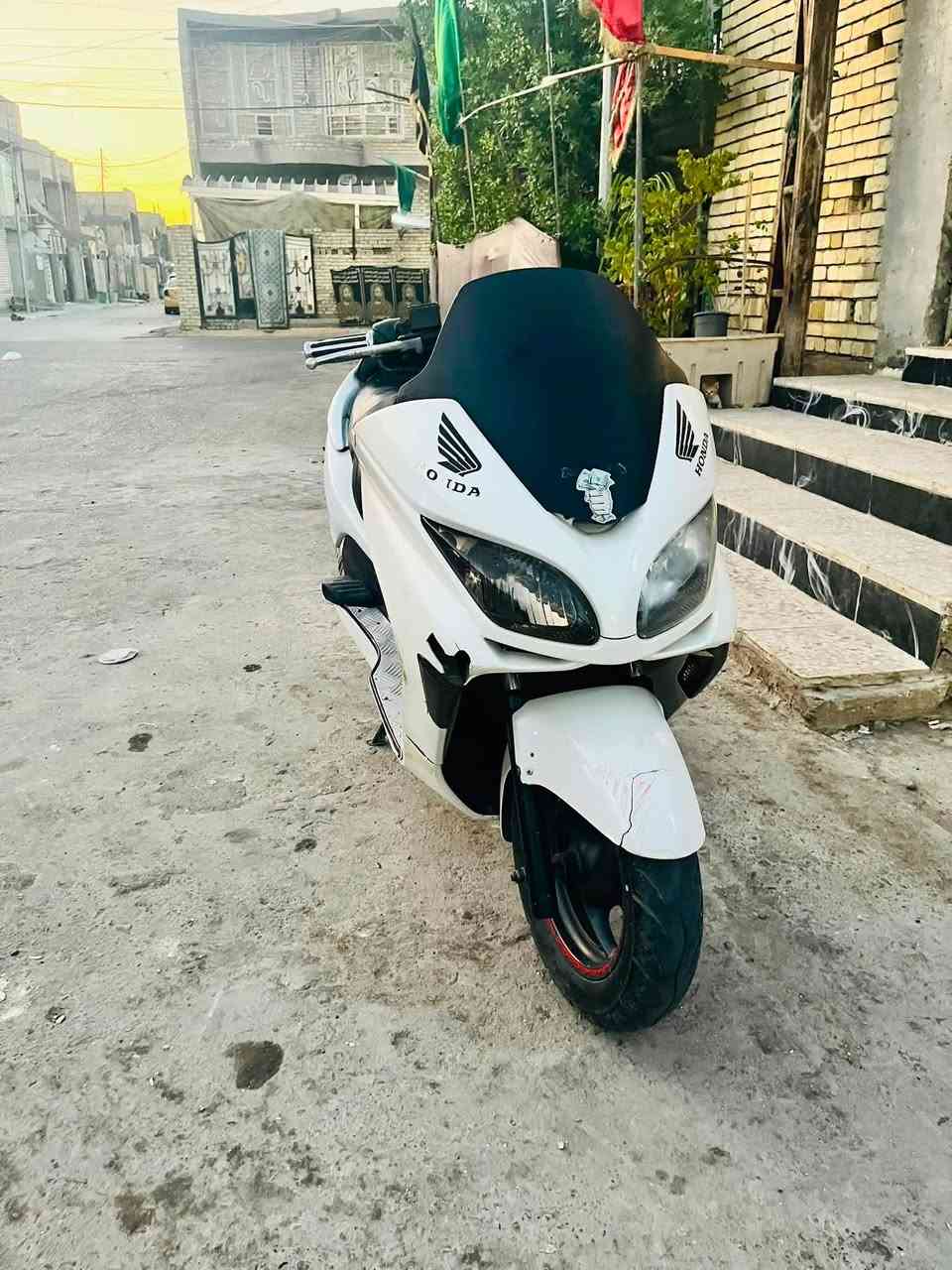 فورزه 08 للبيع
دراجه خير من الله ‏كهربائيات كلهن شاغلات 
مكينه خرسه 
￼
مكاني بغداد 
السعر 850
رقمي ***********
