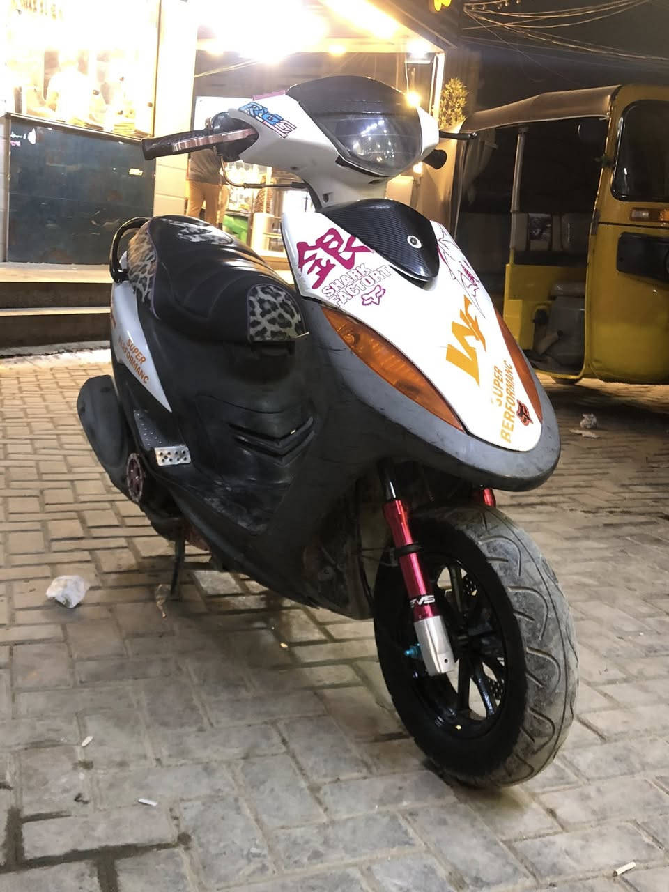 السلام عليكم شباب ماگس عدله للبيع
بوشه ٥٥ الدراجه كلهه ملحه سلف جديد باتري جديد
تزويد البيهه واضح شوفه عينكم
اشاير اربعه سبايدر كاربون دشبول اسود بلاد يدات فلاوين شيال هايبر راجع شوته مال اربعه قطره مال اكسل صدر وفج كهربائياتهه كامله 
نقصهه بس عمبار مال بريك الامامي وفايبرات مال كلج الامامي تعبانات و الويل الخلفي بي فطر ولاحمه بس ينفس فقط هاي نقوصاتهه
الدراجه رايده ب ٨٠٠ قفلهه مگاني الامين الثانيه 
متواجد خاص وهذه رقمي***********
