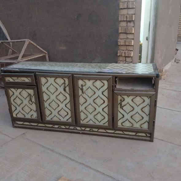 للبيع ملحق عمودي وكانتر ارضي المكان سده الهنديه السعر   50 القطعه وبي مجال الرقم ***********
