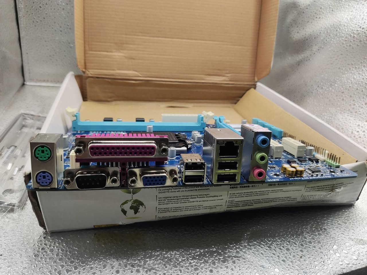 أعلى سعر البيع وبالعافيه. 
ولحد يزعل من اكول  أعلى سعر بس والله ماعرف اسعار مذر بورد


**إذا كنت صاحب هذا الإعلان وتريد حذفه لأي سبب، رجاءا أرسل رسالة إلى الدعم الفني**