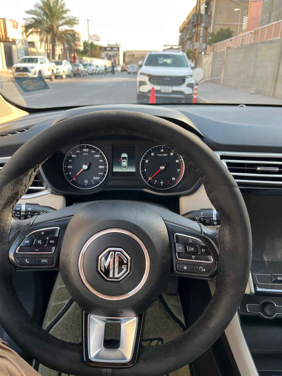 للبيع ام جي 5 2024 بغداد ماشيه100 مكفوله من الضربه والصبغ عدا طخه بدوسه السعر 110 وبيه مجال مكاني فلوجه ***********
