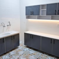 خزانة • أثاث