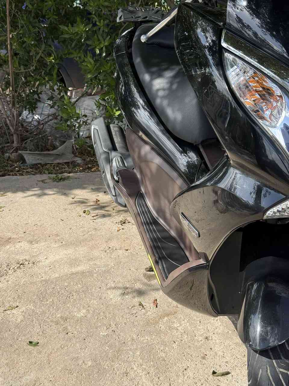 سلام عليكم شباب دراجه PCX ياباني
حجم المحرك ١٢٥
كفاله عامه من كلشي 
احلى من الصور الله شاهد 
السعر خاص***********
