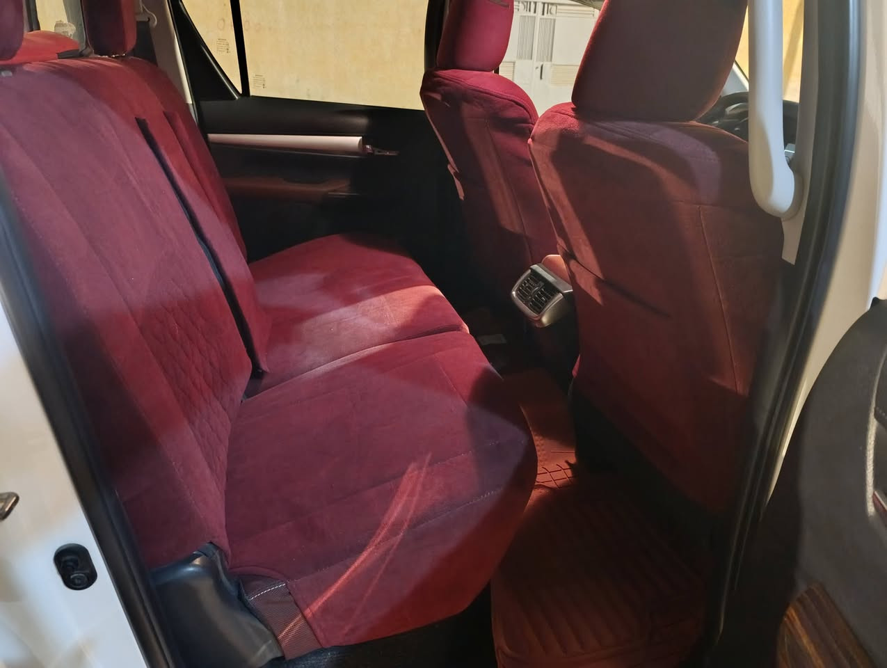 (السلام عليكم)
هايلوكس فور ويل، بانزين، گير اوتوماتيك، مكفولة  موديل 2021 رقم بغداد 
فول مواصفات /بصمة تشغيل +ابواب 
تبريد كشنات + مانع انزلاق +كاميرا وحساس. 
المسافة المقطوعة 135ألف كم 
السعر 285 ورقة $ 
للاتصال ***********
