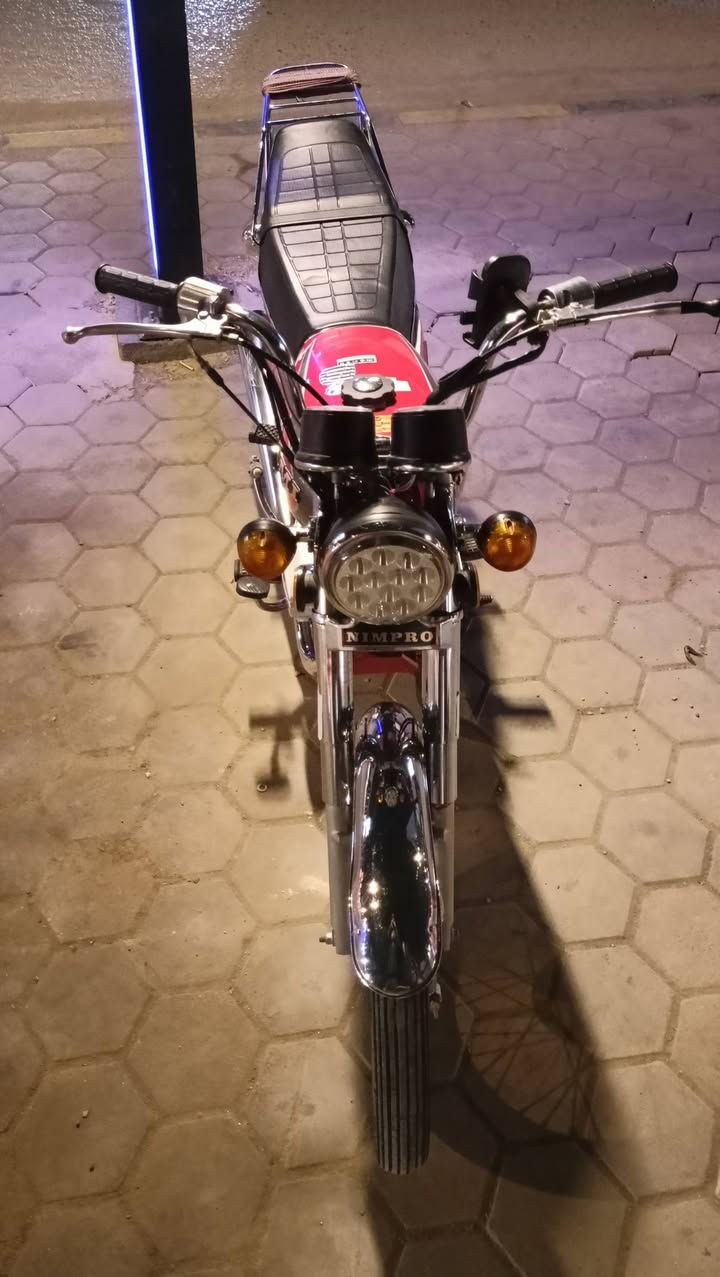 سلام عليكم اربعه كير مديل 2021طالعه بل2023 دراجه جديده كلشي بلادي بيها مكينه مكفوله من الفتح كمرك مدفوع وكيله العارضي يعني ترقيمها ميكلف اقل150الف مكاني نجف سعر 825 وبيها مجال للطيبين رقم ***********
