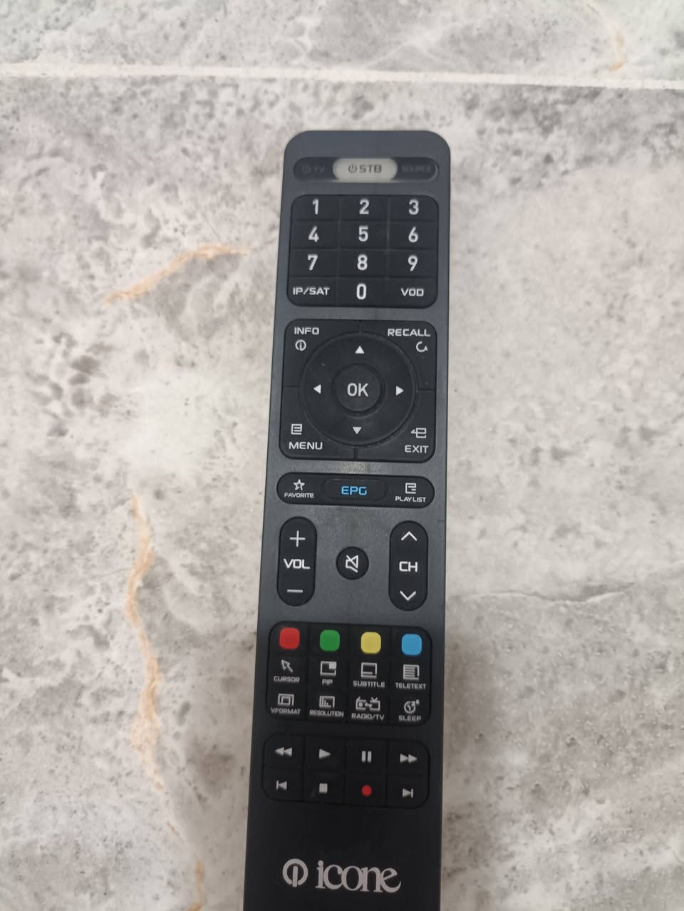 سلام عليكم. جهاز ايكون ايرون برو نضيف جدااا للبيع ريموت جديد كامل ملحقات ماعده كارتون سعر 140العنوان بصره رقم الهاتف ***********اتصل تدلل
