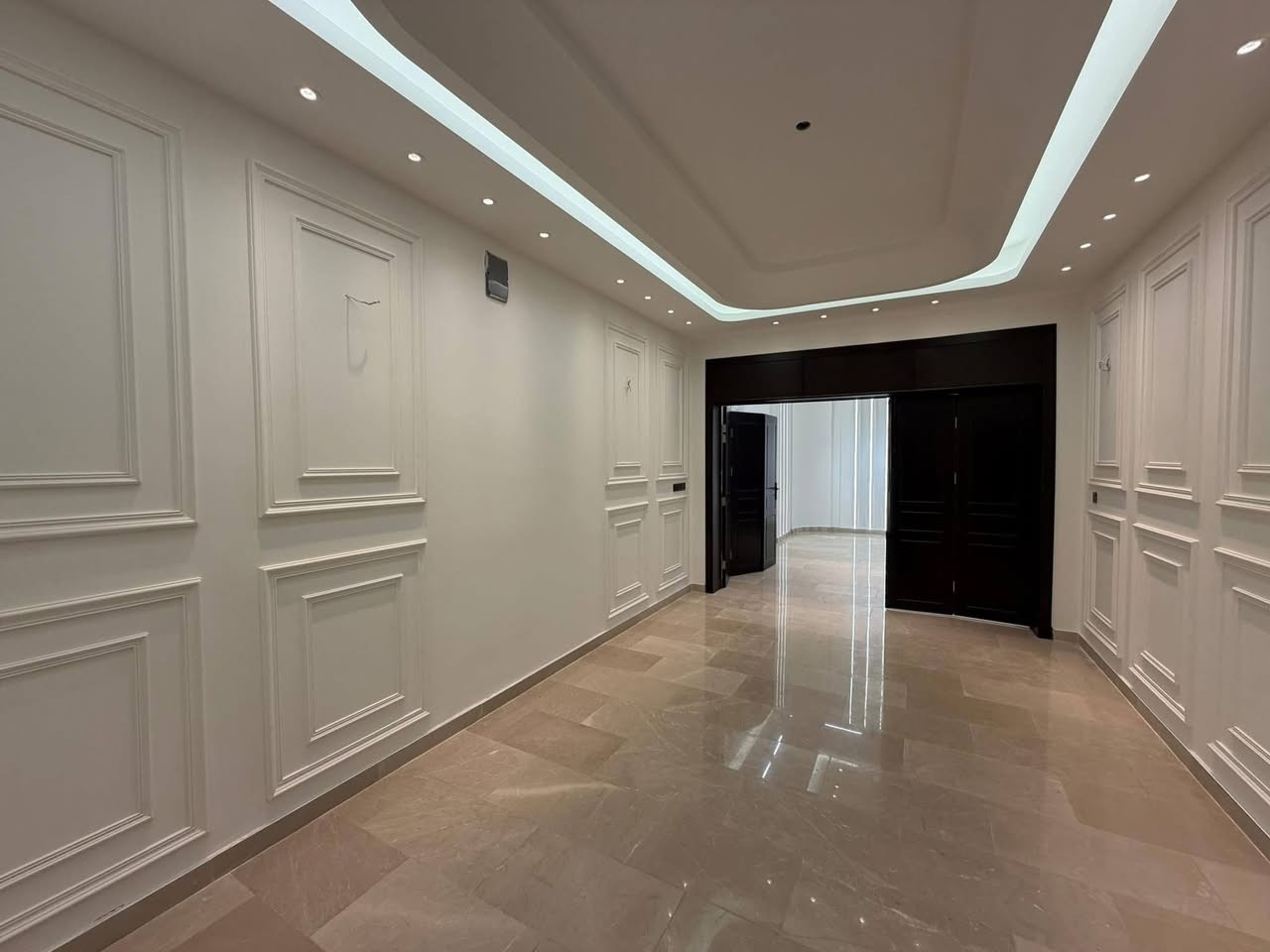 ⁨ 🏡 دار للبيع أو المراوس – النجف / حي العدالة منطقة (القضاة)

📍 موقع مميز جداً، قرب المجلس البلدي

🔹 مساحة الدار: 150 متر مربع
🔹 الشارع: 10 متر
🔹 البناء: طابقان هندسي 
🔹 عدد غرف النوم: 4 غرف نوم بتصميم VIP
🔹 موقع هادئ ومناسب للسكن العائلي وقريب من الخدمات الرئيسية

✨ فرصة مميزة للبيع أو المراوس في أحد أفضل مواقع حي العدالة.
.
——-
📞 للاستفسار والمعلومات أكثر:
يرجى الاتصال أو المراسلة.

� *********** (واتساب + اتصال)

📱 *********** (واتساب + اتصال)

📱 *********** (واتساب + اتصال)

*********** اتصال فقط متوفر 

⸻

📍 عنوان المكتب …….
النجف الأشرف – حي السلام
سايدين أبو دجاج، السايد المؤدي إلى حي جامعة 
🔹 مكتب بغداد للعقار 🔹 مجاور مجمع مدينة سنتر مقابل شارع مطبات

——-
🏢 متخصصون في بيع وشراء ورهن وإيجار العقارات
(السكنية • التجارية • الاستثمارية)

🔹 تسويق عقاري احترافي
🔹 تصوير وترويج وإدارة أملاك
🔹 متابعة جميع الإجراءات العقارية
🔹 توفير أفضل العروض والطلبات بأسعار مناسبة
🔹 تقييم عقاري وخدمات استشارية
🔹 تصميم • تنفيذ • إشراف هندسي
🔹خبره في مجال العقار 35 عام 🔹
.
.
.
.
.
 #fyp 
.
.
.
.

 #النجف_الأشرف #اكسبلورexplore #ألعراق
