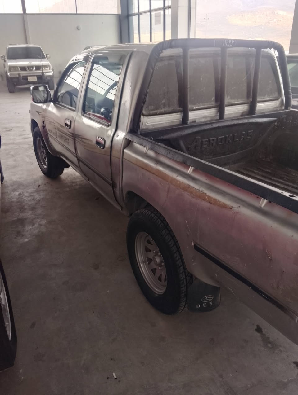 پيكاب دير 2007 منه فيست مكينه به خ و گير و اكسل و مكينه به شه رت كاره بايات به شه رت سياره يكى بئ  كيشيه هه ر چوار تاى نوى هه ر چوار به ره ده رگاى نوى سحرى 27 ,وه رقه شوين خه ليفان پيشانگاى كاروان له خزمت هاولاتيانى ئازيز و خؤشه ويست داين بؤكرين و فرؤشتنى هه موو جؤره سه ياريك ***********--------***********
