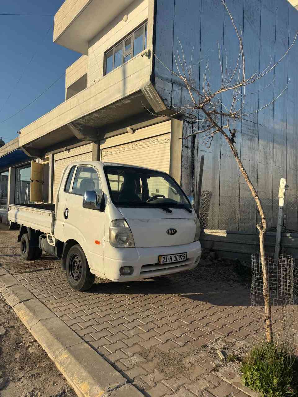 کیا بار مەکینە ٣٠٠٠ مۆدیل ٢٠٠٦ ڕەقەم سلێمانی گێڕو مەکینە کارەبای بە شەرت جام کارەبای 
سعری ٧١ گەڵا
شوێن بازیان
*********** Singapore

