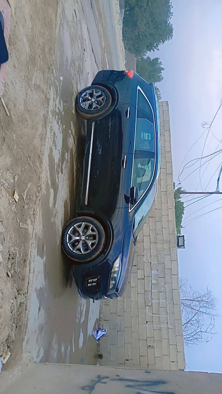 سلام عليكم مرخصت الادمن سورنتو موديل 16 4سلندر حادث بنيد وجاملغ مكينه جيتي اي السعر 145وبيه مجال اي استفسار ***********
