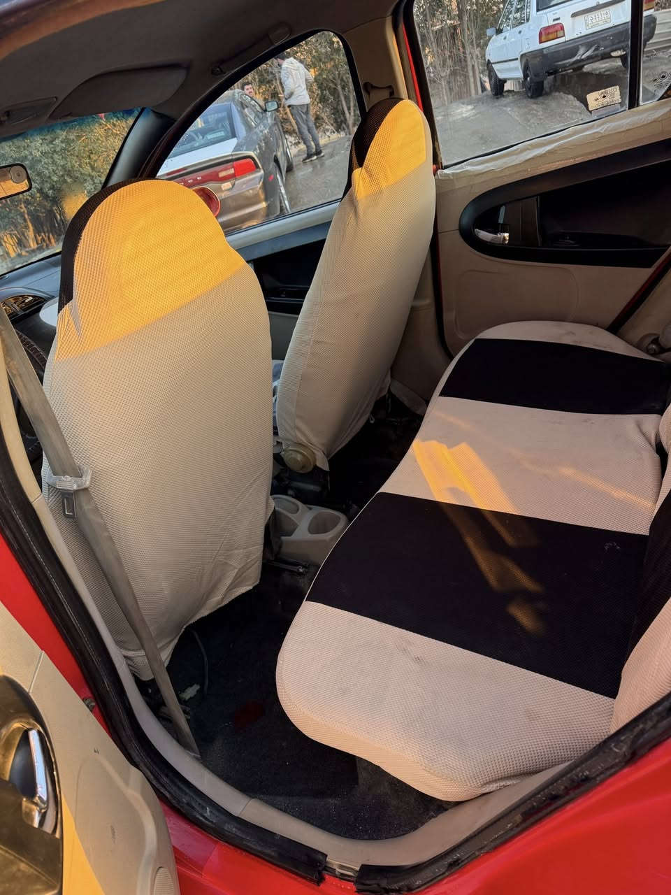 سلام عليكم جلي بانده موديل 12سياره حلوه وجديده بيع قصاد مقدمه٢٠$ورقه   ولباقي قصاد  ليحب يشتري قصد لستفسار تصل***********
