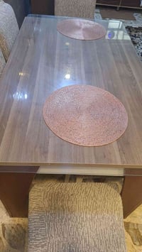 ميز طعام • ست كراسي