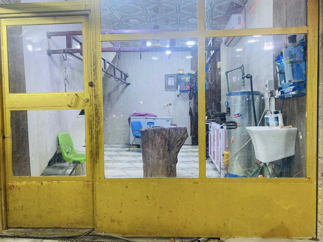 جام خانه للبيع التفاع 2/20/العرض 3/العنوان حيور شارع طب العدلي رقم الهاتف ***********
