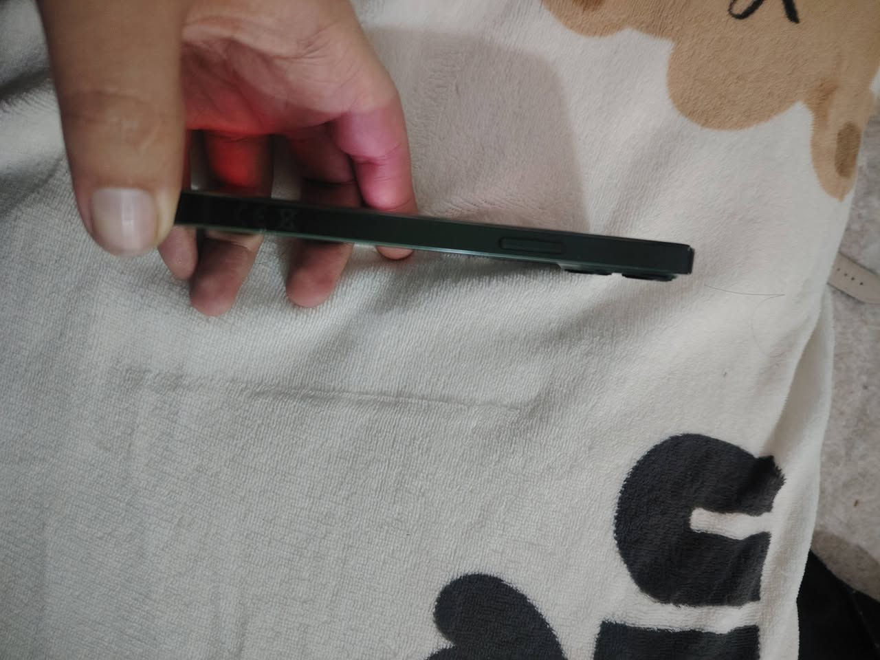 ايفون 13 العادي زيتوني وكالة شرق اوسط مبدل فقط بطارية ماستر 100
السعر 330 قفللل
*********** واتساب او اتصال
