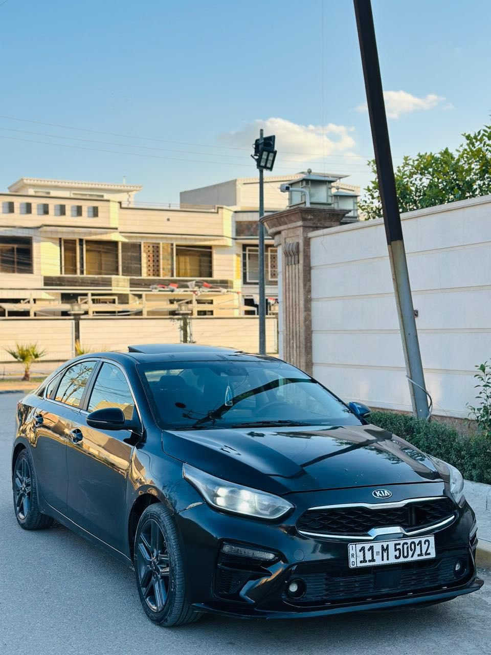 سلام عليكم فورتي موديل 2021 السعر ‏ 117
حادثه جاملغ وباب والبنيد نصه
مكان بغداد التصال ***********
السياره فول 1/1 ماعده البصمه
المواصفات . ماشيه 70
فتحت سقف
حجم المحرك 200 دوش  شاشة كبيرة ابل كار بلي
كاميرا دورة ￼
كشنات حار + بارد
.قطعتين تبريد ❄️ثلج ￼
شحن وايرليس
حساسات خلفية مع جرس تنبيه
.رادرات جانبية+ وامامية+ وتحديد مسار 
مكاني بغداد السعر 117🔥 بيها مجال ￼￼
