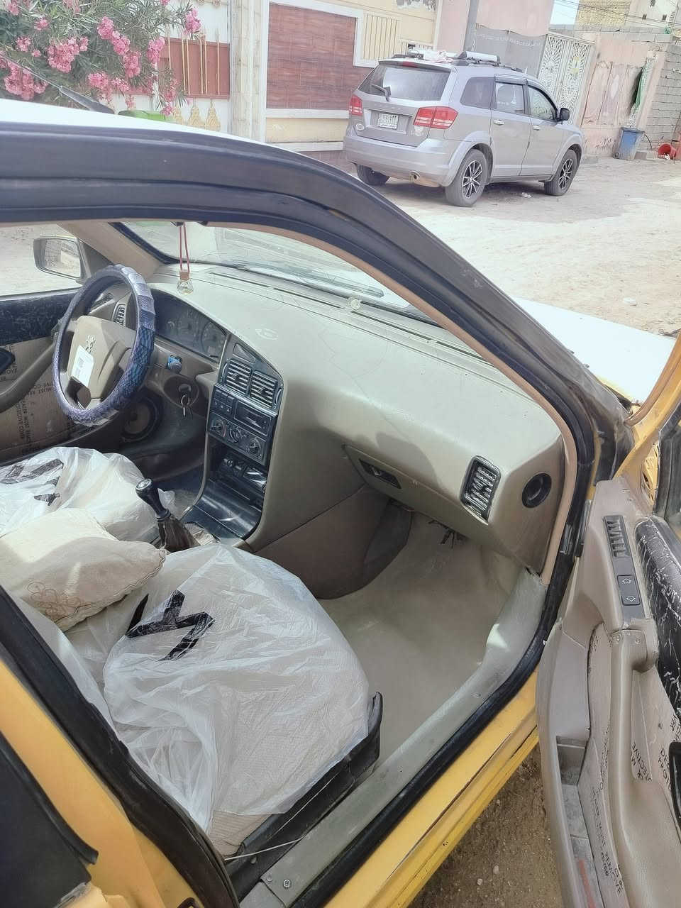 سلام عليكم بيجو أكد موديل 10 كير مكينه تبريد سنويه 27 مصفره خط وبحث سعر قفل 18 راعيه بل نجف بس ما اندله اي نقص ما بيه سياره تجي شوف بعينك ***********مكان ناصريه
