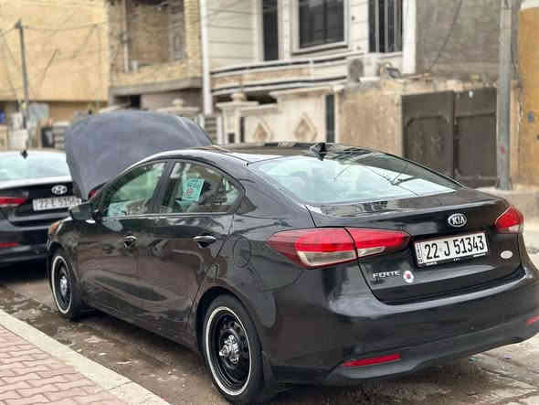 كيا فورتي 2018 محرك 2000دوش سياره ماشية ٧٧ الف حادث امريكا جاملغ وبنيد مبدل وبيها بالعراق جاملغ وباب سايق صبغ يعني ٤ قطع وبيهه كم قطعه بارد صغار وهاي الطخه بالجنطة ع حطتها سياره اربيل باسمي تحويل ثاني يوم ونضيفه كلش وناعمه تجي وتشوفهه سعرهه ١١٥ مكاني بغداد قرب العاب السيدية
***********
