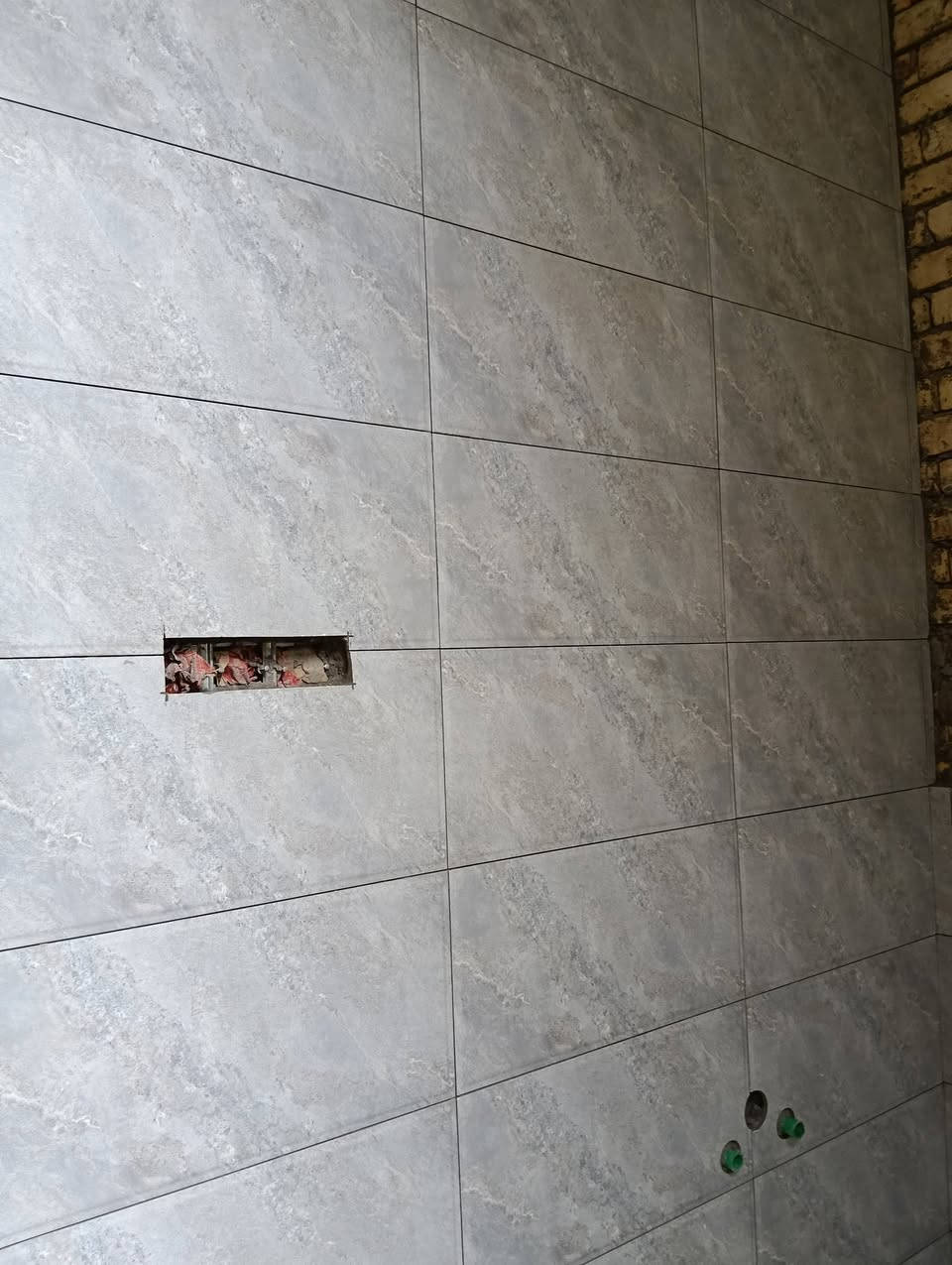 عمل لبخ وبورك سيراميك جدران وارضيه بسعار مناسبه ***********//***********

