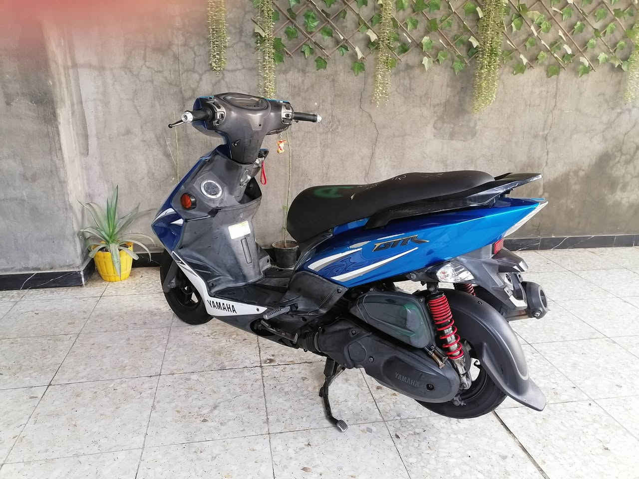 السلام عليكم
ماكس Getty R لون سمائي
رقم الشاصي مطابق
ختم واحد دراجه نضيفه صار فتره نازله من الرمبه
 جيب فيتر وتعال
اشاير عالي ناصي دبل اشاره كله شغاله
السعر مليون وبيه مجال بصيط
للستفسار خاص


**إذا كنت صاحب هذا الإعلان وتريد حذفه لأي سبب، رجاءا أرسل رسالة إلى الدعم الفني**