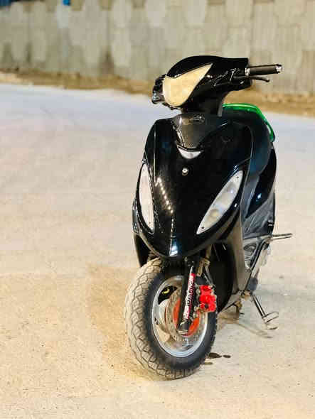 سلام عليكم كامكو جي فور بلاد كله الدراجه كهربائيات كله شغاله اشاير لايتات عالي ناصي كل شغاله سلف نكره وحده مزوده بوشه 55 الدراجه نضيفه كلش السعر خاص ***********
