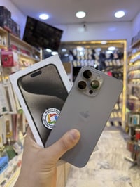 ايفون 15 برو ماكس الذاكرة 256 البطارية 87 الجهاز بي فطر خفيف بالكلاس م...