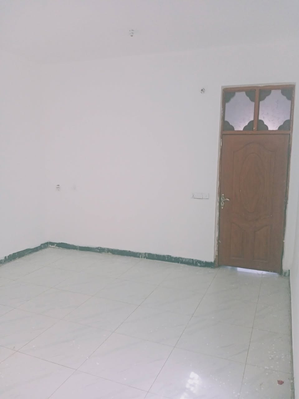 سلام عليكم بيت نادر الثانيه فرع سكلة صدام الخدمي طابو صرف زراعي مساحة 150 متر طابق واحد جاهز تبليط مجاري خدمات كامله سعره 130 بي مجال ***********
