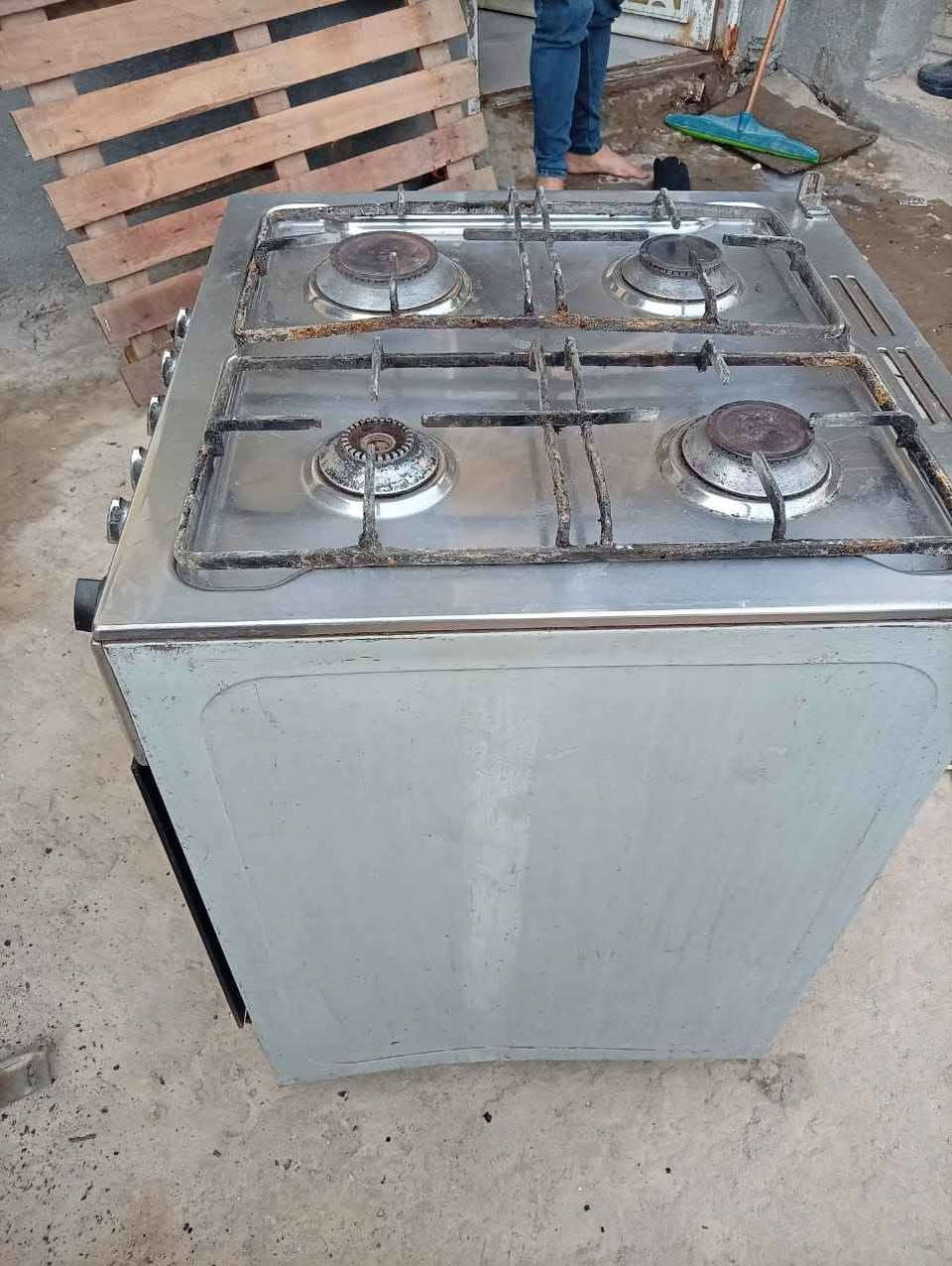 طباخ البيع السعر 90 نضيف شغال العنوان ناصرية الرقم*********** Singapore
