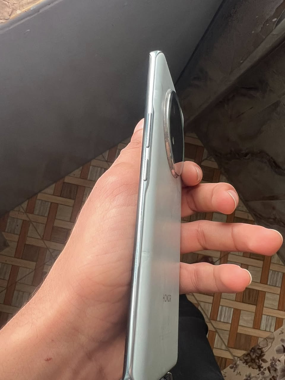 سلام عليكم هونر X9c جهاز جديد ماداخل تصليح ابد شرط الفحص بعده بلباكيت ذاكره 265 وداخليه 8 جهاز نضيف زلغ مابي كامل ماحقاته شاحنته الاصليه ويا وكارتونه ولونه جداً مميز السعر 325 العنوان التنومه رقم الهاتف للتواصل ***********
