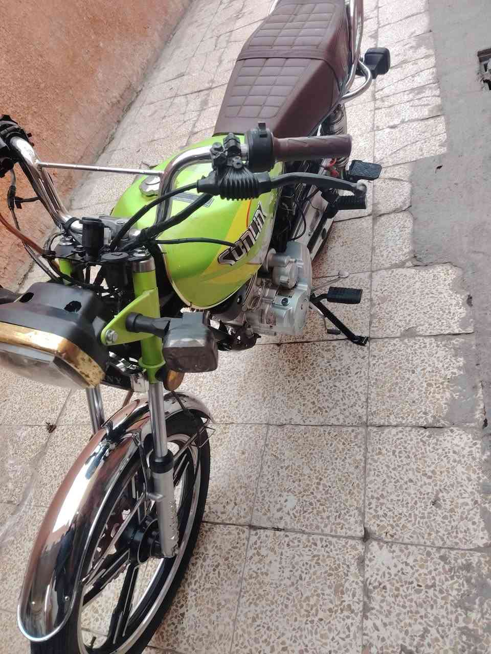 سلام عليكم دراجه خمس كير مديل ٢٥ مكفول دراجة جديد أوراق موجود بغداد الشعب السعرهه ٥٥٠ بيهه مجال الشراي يتصل ***********
