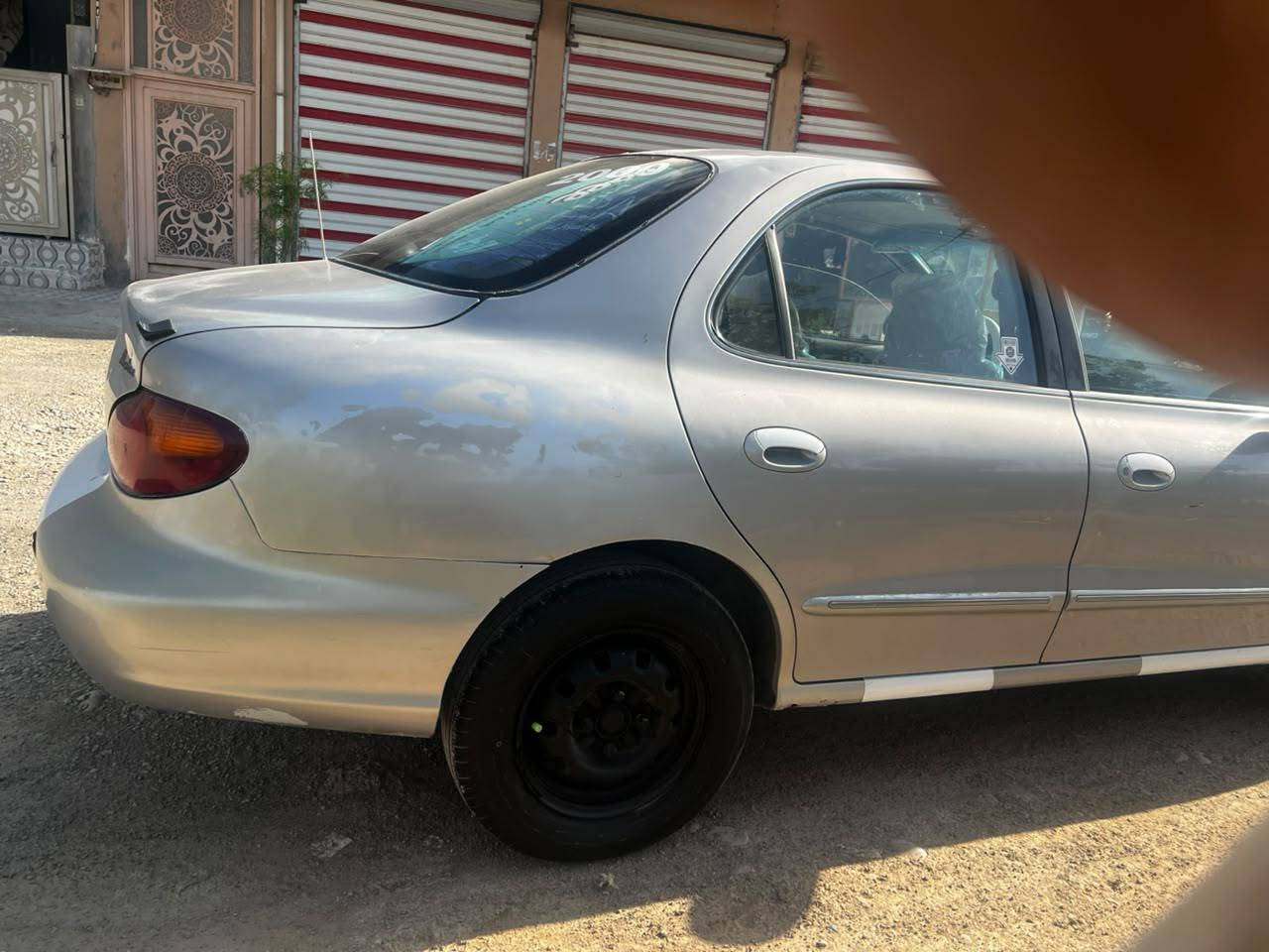سلام عليكم
@إشارة للبيع و مراوس 
النتره افانتي موديل  2000  فات  GLS 
حجم  محرك   (18)   جويتر 
لون سلفر   (كشر  مثل  ما  موضح  بل صوره) 
ضررها  جاملغ  اماي  جهة سايق  
سياره بلاديه   على وضع  شركه 
داخله جديد   . كير اوتماتيك  
تبريد  شغال شرط  ثلج ❄  دبل   مروحه
تدفئه   هم  شغال   
لايتات  زينون    عالي   ناصي  
كهربائية كلها شغاله 
4 جامات كهربائي 🕹🔋
مرايات كهربائي 🕹🔋
4تايرات جدد   ( دبلات جديد + دسكات جديد  ) 
كير  محرك   كله   بشرط 
كشنات  مخمل   
4 بيبان   بردات  بلاديه  
سنويه  حد  2027 مشروع وطني  
سنويه   بسمي   
دفتر بانزين   بيها   
سعر  سياره   ٤٦ بيها مجال شي  قيل 
رقم  هاتف   ***********
