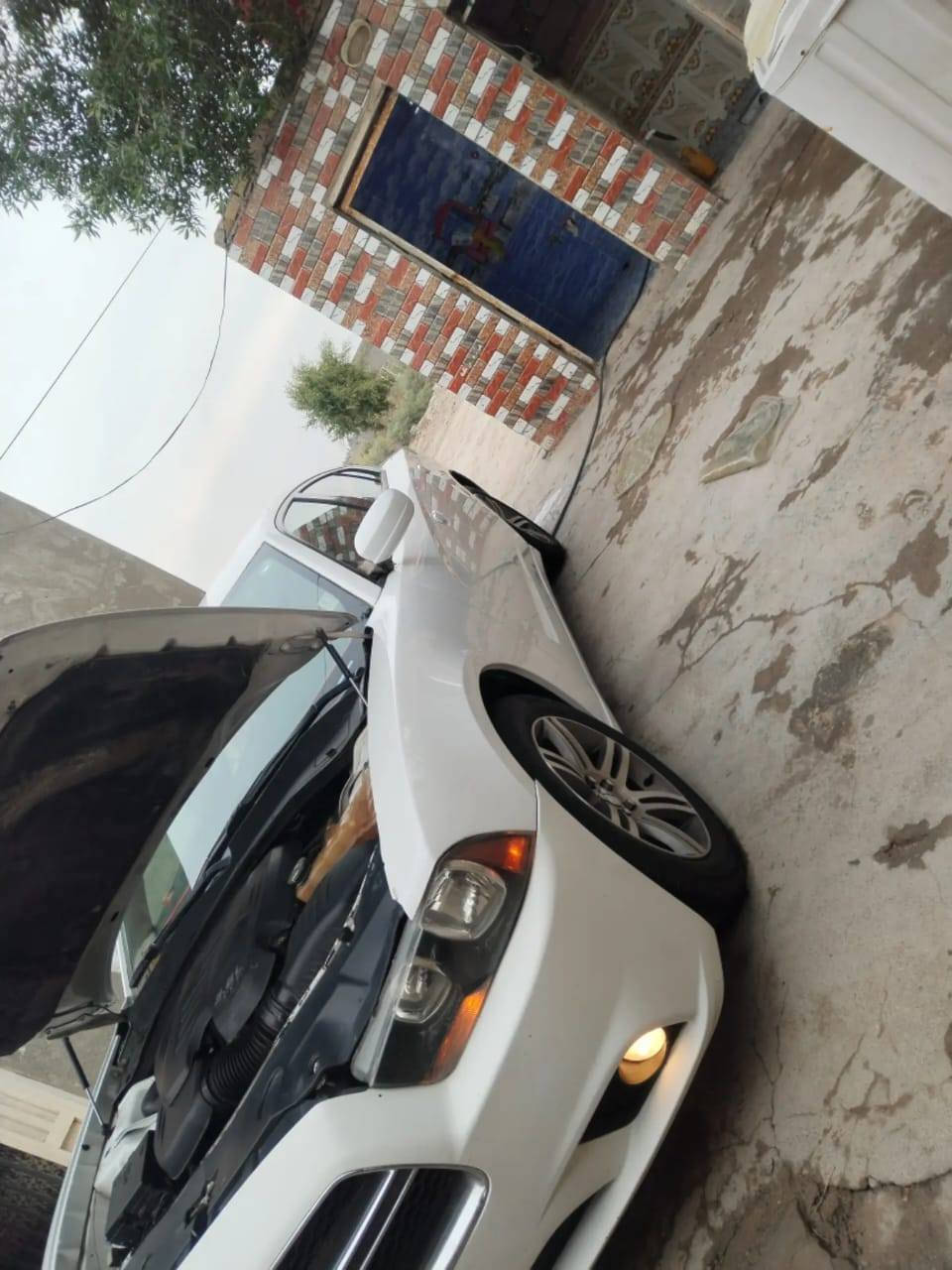 سلام عليكم جارجر 2013 للبيع  رقم اربيل بسمي شرط تحويل ثاني يوم وارد امريكي كير مكينه خير من الله اكسل جديد مشط جديد كير عصه مكينه 3600 حداديه اماميه وخلفيه جديده ويل خليجي 18 تخم تاير جديد سيارة خير من الله عضمته صافيه لا جارده ولا مصبوغه لاديترات جدد تبريد ثلج شغال توني امسويه بصمه ابواب بصمه تشغيل باتري جديد اسبير جديد فرشه ارضيه عسلي اداخل اسود فحم مثبت سرعه تحكم ستيرن كرهبائيات شغاله كرسي السايق كرهبائي (مكان ناصريه رفاعي) ستفسار ***********
