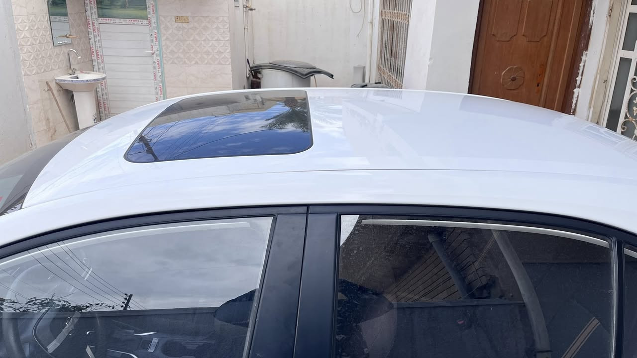 اخوتي العزاز كورلا 2025 بلاديه ع وضع الشركة كاعيات الشركه وياها مكفولة كفالة عامه ماشية 19 الف Hev فول موصفات مكاني حله ***********
