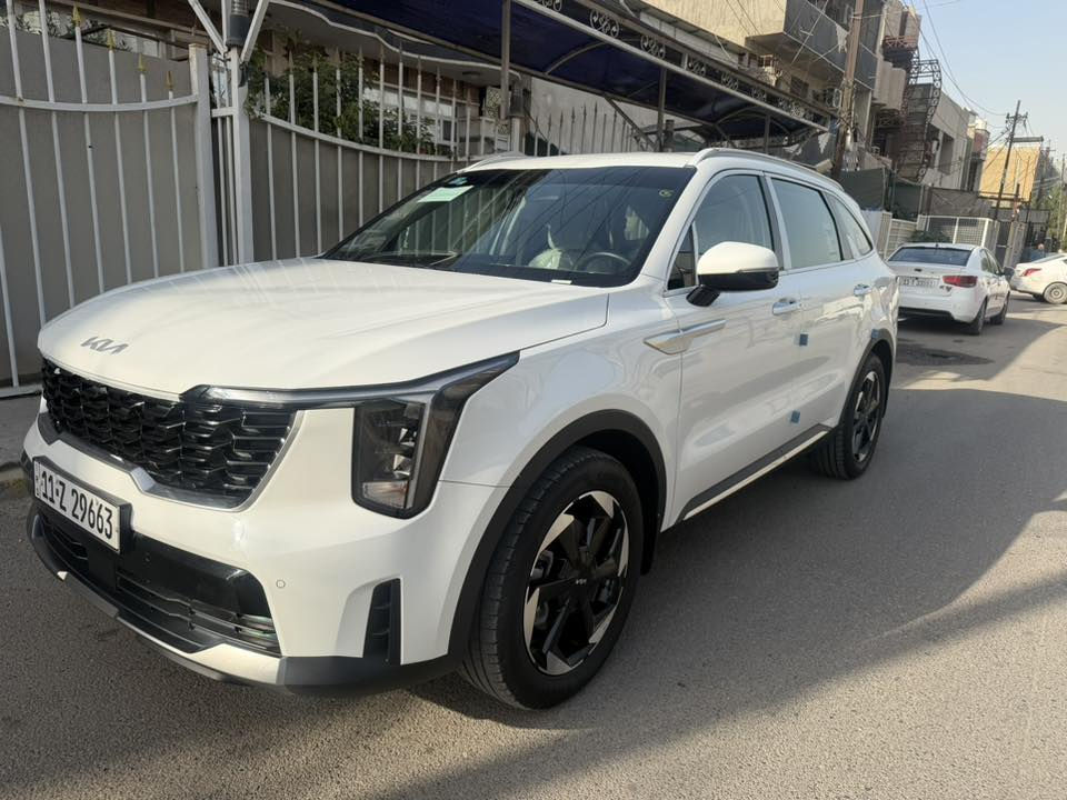 السلام عليكم كيا سورنتو
خليجيه ام الضمان 
موديل2025 
ماشيه 15
بحاله الوكاله
مواصفات:
6سلندر شاشه كبيره جي بي اس 
7راكب صندوك كهرباء 3 قطع تبريد 
كشنين كهرباء باب كهرباء 
حساس امامي خلفي شاحن واير ليس 
مري ترحيب تشغيل ع بعد كير ماوس 
السياره بدون صبغ وبدون ضربه 
مكان:الكراده
الرقم:***********
