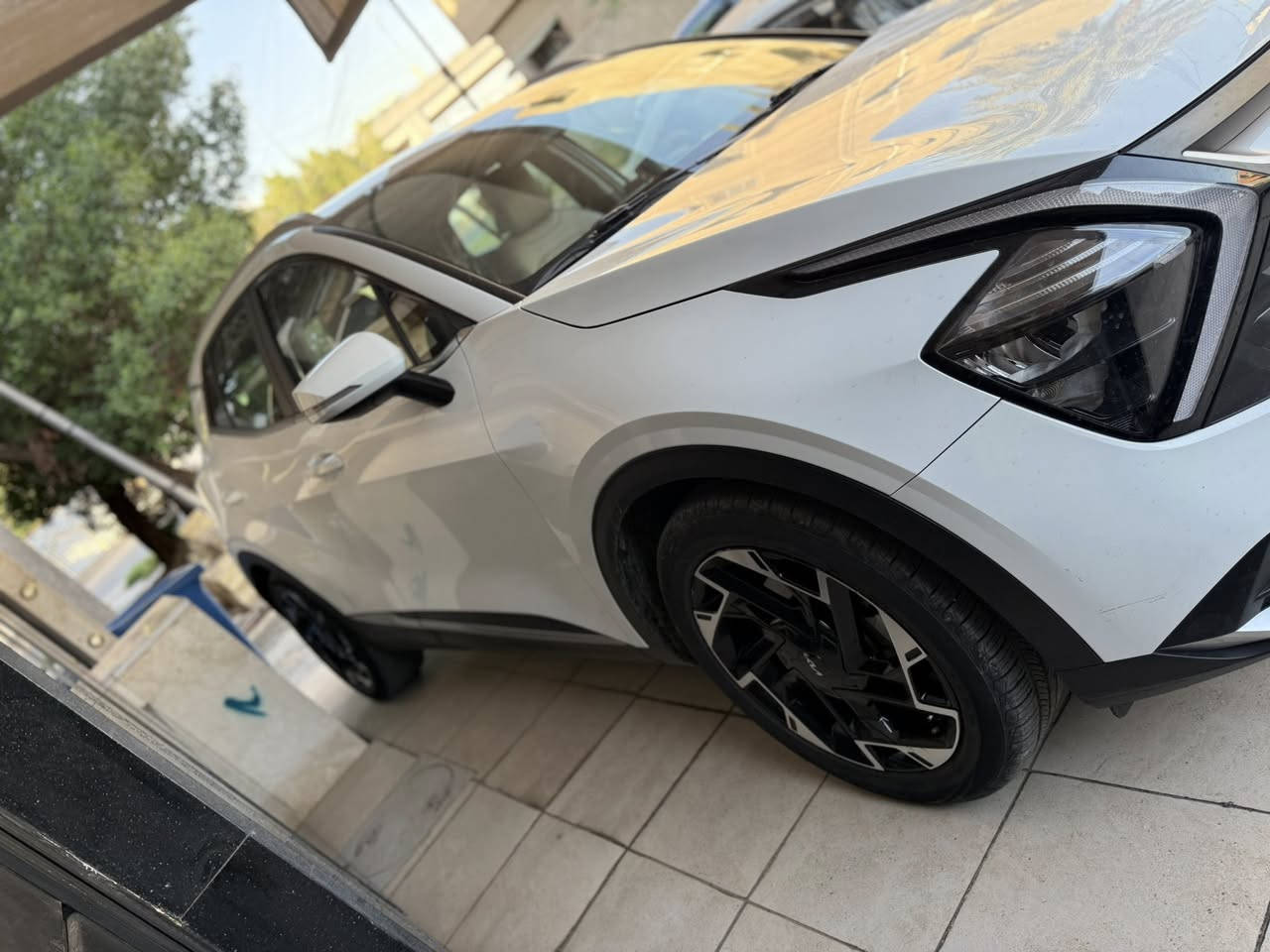 كيا سبورتج موديل 22 خليجي
مري شفط 
تبريد قطعتين 
نص فول 
ماشيه 35 الف 
رقم بغداد بأسمي 
مكفوله عدا رصعه بسيطه بالباب الخلفي 
سياره جاهزه من كلشي متصرف عليها ربع 
مكاني شارع فلسطين 
السعر 205$ وبيها مجال بسيط 
‭0773 301 9981‬
