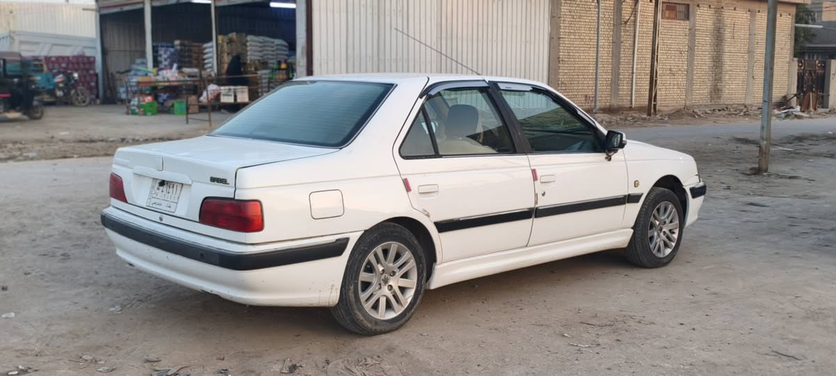 بيجو مديل 21 مكينه كير جدد بيها طخه چاملغ خلفي الايسر خلف السايق
السعر ب 63 وبيها مجال 
الرقم؛***********
***********
