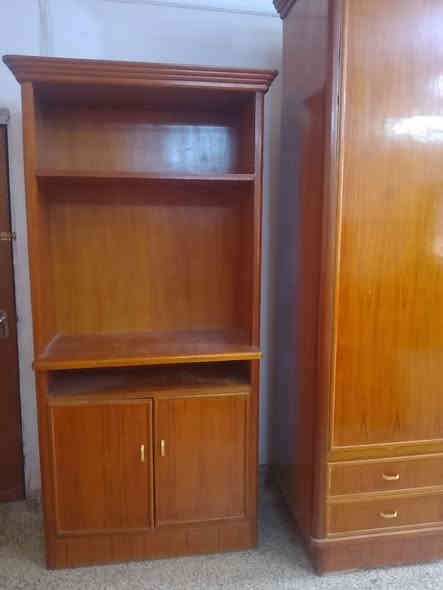 السلام عليكم 

غرفة خشب صاج عراقي مكاني بغداد 

متوفر واتساب ***********
