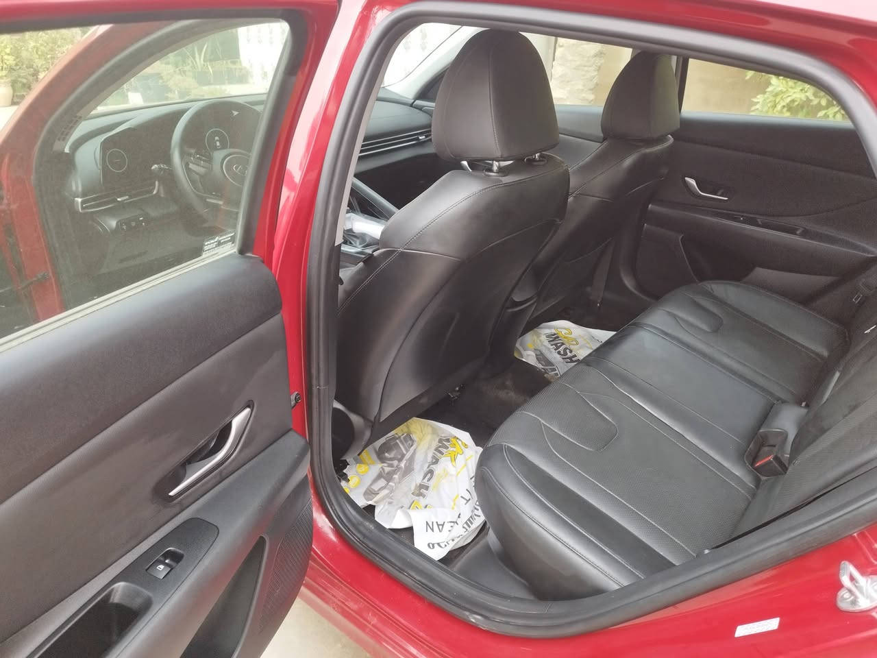 النترا هايبرد موديل 2023 كامل مواصفات
السعر 180 بيها مجال بسيط  مكان ديالى 
اتصال ***********
