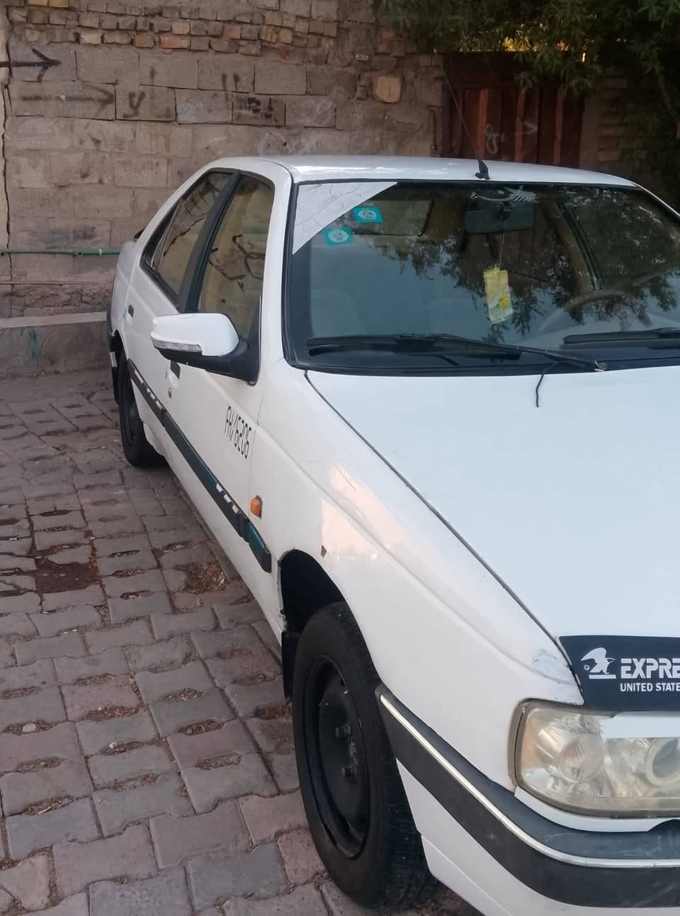 السلام عليكم بيجو 405/موديل 9 كير محرك وتبريد باتري جديد بلكات دسكات  راديتر تلث سروات وكمبريسر تبريد جديد سياره جاهزة وبسمي رقم نكليزي تحويل ثاني يوم سياره نضيف وحلوه السعر 32ةوبيه مجال قليل رقم الهاتف ***********
