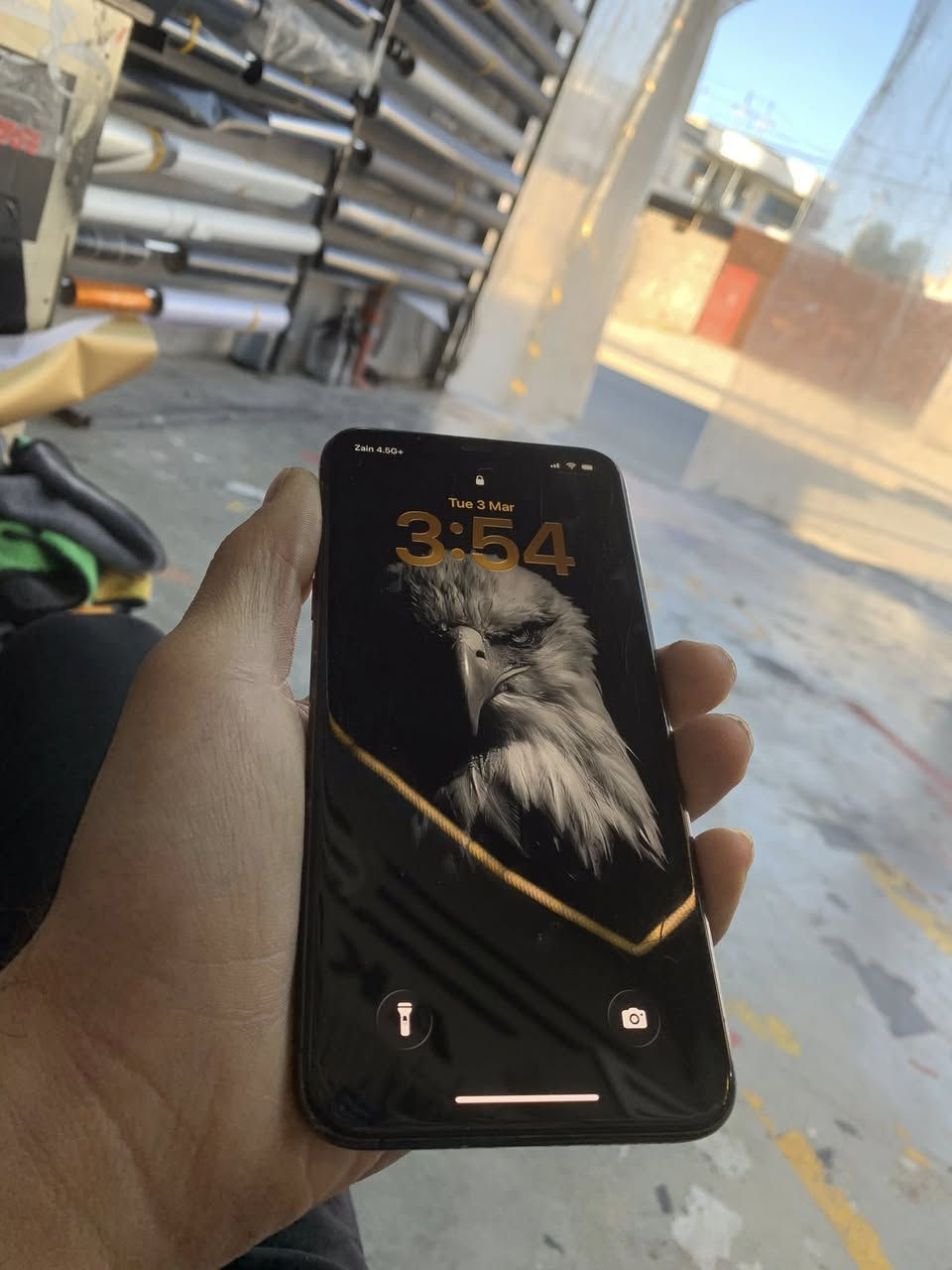 iphone 11 pro max
256gb

پاتری 73

شاشەی گۆڕاوە بە بیلادی 

Face id ئیش ناکا

پشتەکەی. کەمێک. شکاوە 

1sim

270,000
Watsupp ***********
Sim 0784 449 3455
