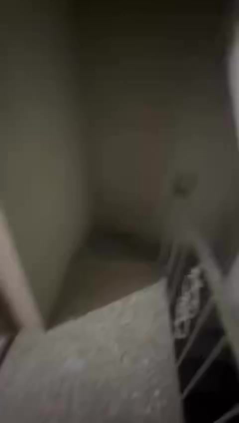 #للايجار_شقة طابق ثاني درج مريح تحتوي على غرفة ومطبخ وصالخ وخدمات عوائل فقط الموقع الاعظمية شارع عشرين مقابيل حديقة الرحبي السعر 400 الف للاستفسار ***********
