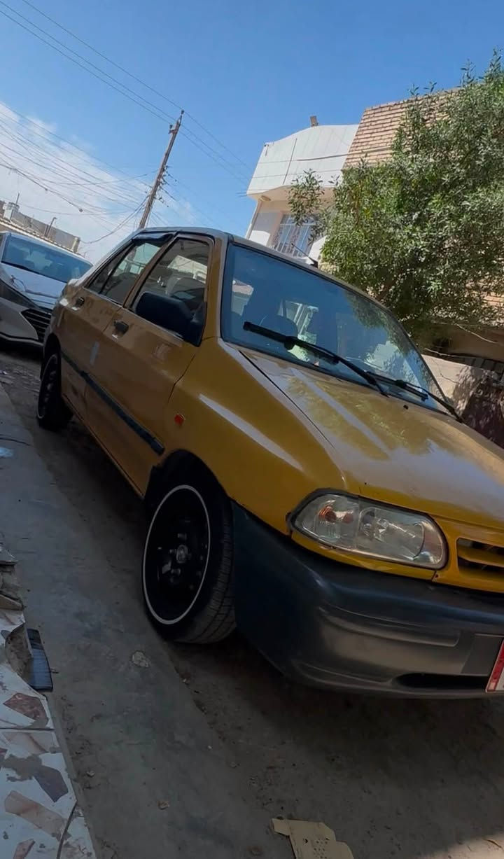 السلام عليكم سايبة
مديل 2015 مكينه وكير نضاف

سياره رقم بغداد نكليزي  بسمي سنويه 2031

تبريد جديد سياره تخم تاير خط ابيض جديد   

دوشمة جديده السعر 28 بيه مجال بصيط 

‭***********‬

المكان بغداد الكاضمية جكوك ‭
