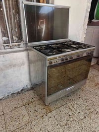 طباخ گريازي • نظيف • فرن شغال