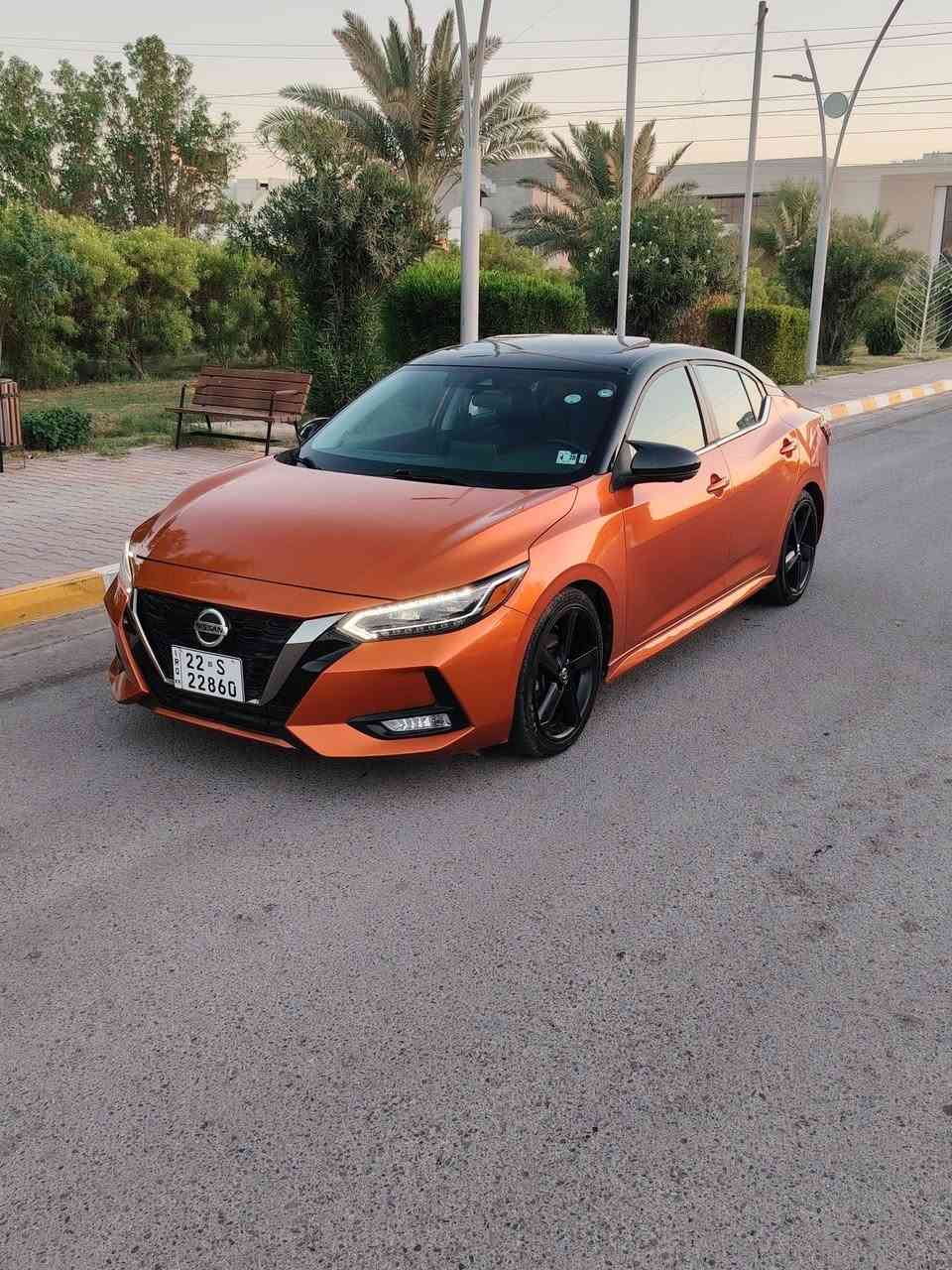 السلام عليكم للبيع بسعر 125 سنتره SR توكلر فول الفول موديل 2023 لون مميز مشمشي الضرر مرفق مع الصور ميحتاج اذكر موصفاته كلشي موضح بصور حته تقرير السياره موجود بصور  سنويه وهزه ورقم جدد السياره جديده ومناقصه شي مكينه 2000 تشغيل عن بعد تحويل ثاني يوم العنوان تكريت ***********

